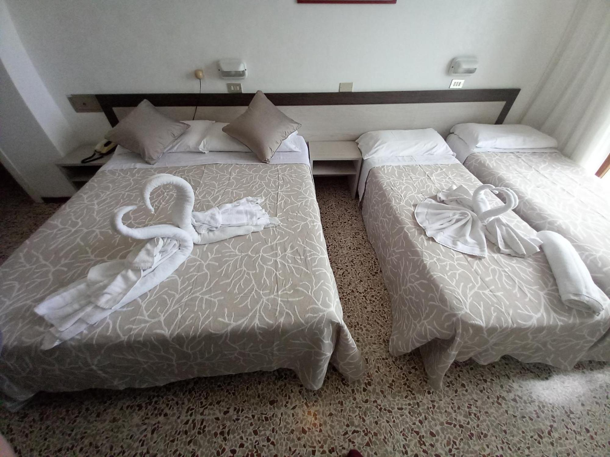 Hotel Europa Gabicce Mare Ngoại thất bức ảnh