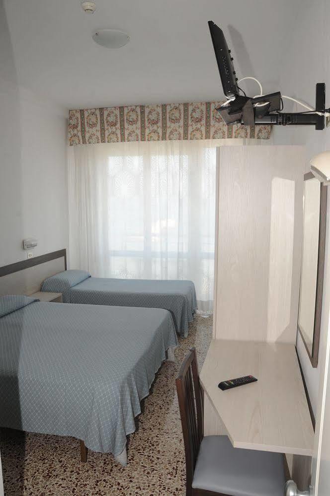 Hotel Europa Gabicce Mare Ngoại thất bức ảnh